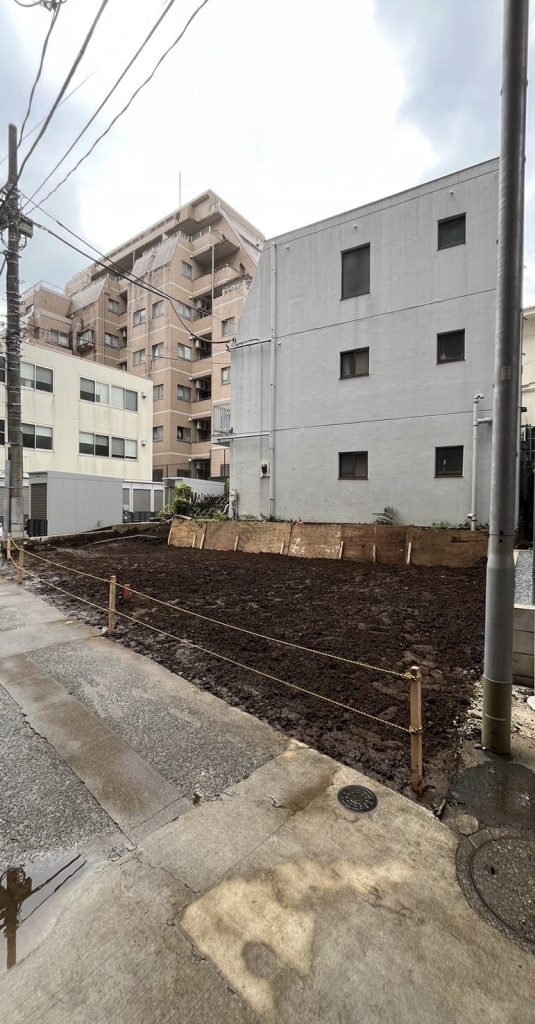 新宿区　木造解体　更地